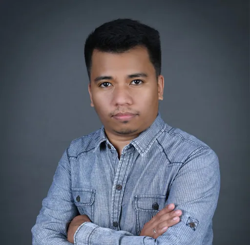 Richard H. — Mid-Level IT Help Desk Specialist from Philippines