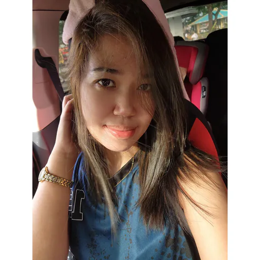 Francia B. — Operations & E-commerce Manager from Philippines
