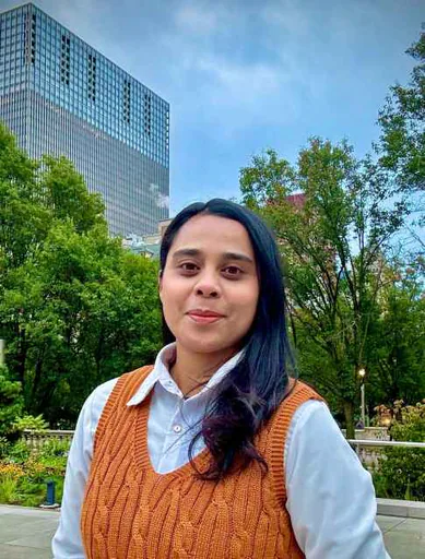 Nina D. — Mid-Level Banking Risk and Compliance Analyst from Indonesia