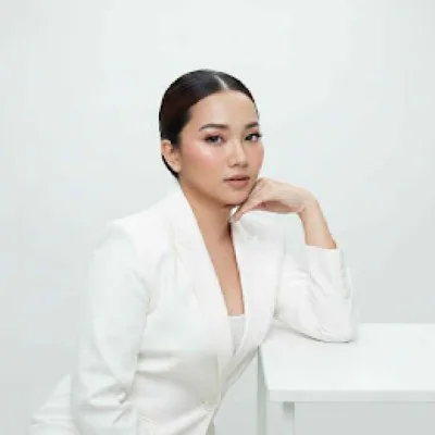 Rhea F. profile photo