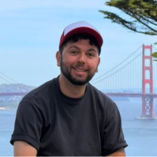 Allan L. — Senior Product Designer from United Kingdom