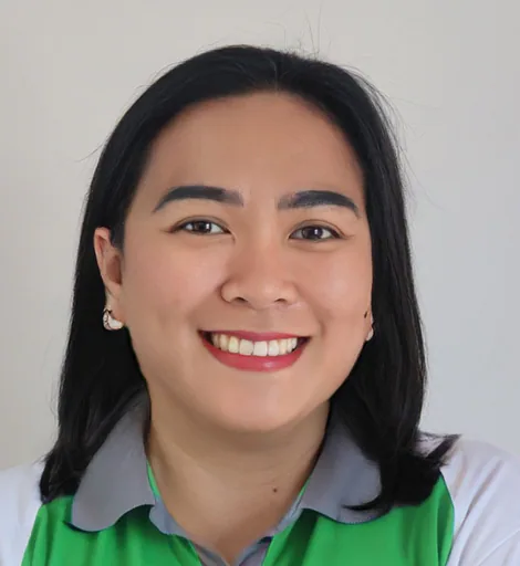 Junilyn B. — Senior Financial Operations Manager from Philippines