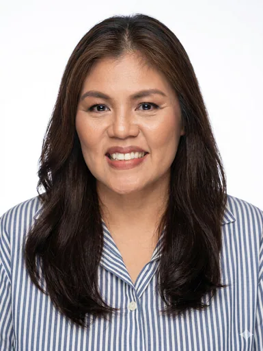 Graziella V. — Senior English & Literacy Specialist from Philippines
