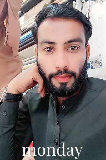 M R. profile photo