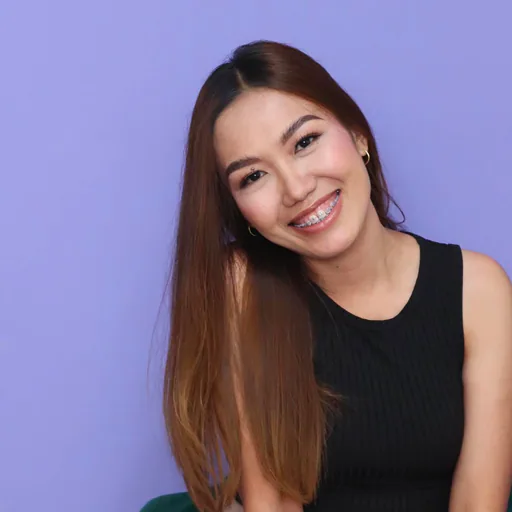 Elaine L. profile photo