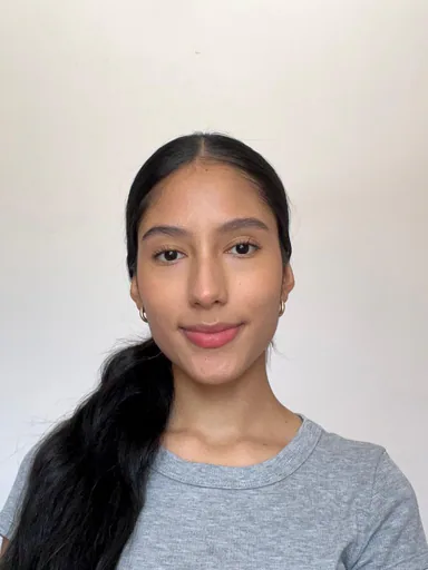 Laura J. profile photo