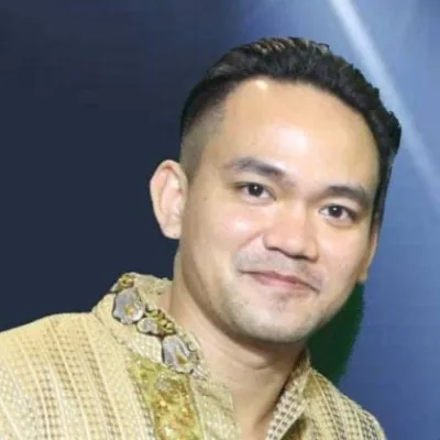 Remeo J. — Senior Business Operations Director from Philippines