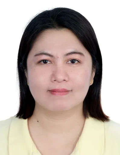 Roxane G. — Senior Human Resources Executive from Philippines