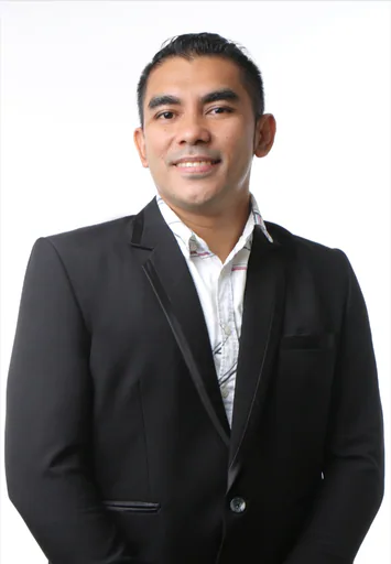 Warren R. — Senior Product Engineering Manager from Philippines