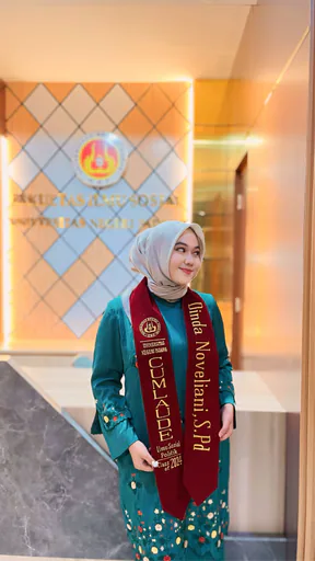 Photo of Dinda N.