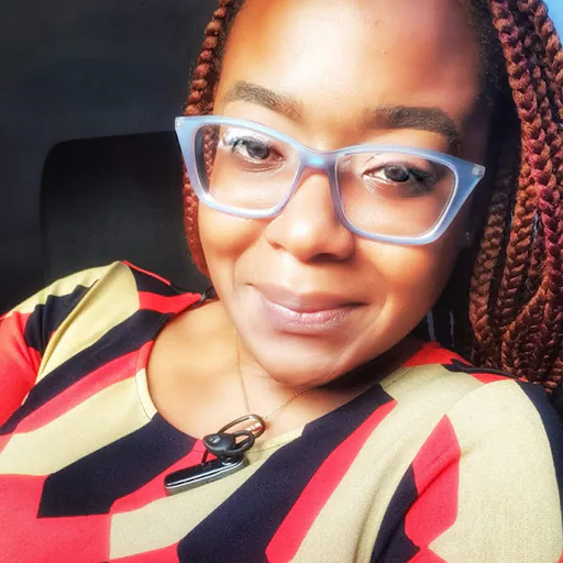 Jheanelle A. — Mid-Level Corporate Governance Legal Associate from United States