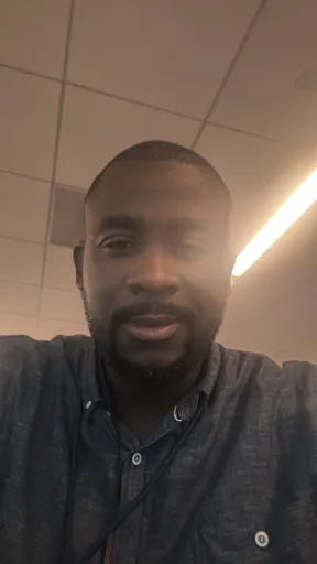 Babajide T. — Junior Flight Recovery Coordinator from United States