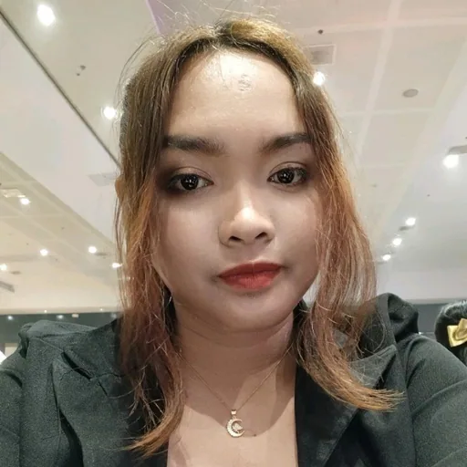 Rica M. — Mid-Level Reporting Analyst from Philippines