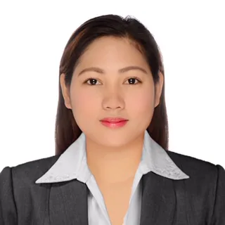 Jean G. — Mid-Level Customer Support and Retention Specialist from United Kingdom
