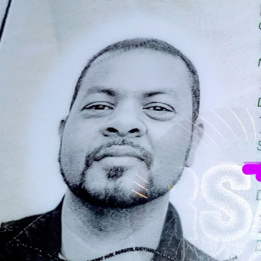 Roland V. profile photo