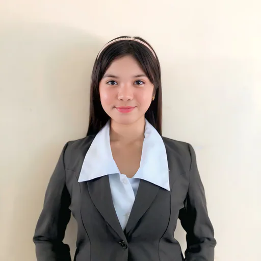 Photo of April R.