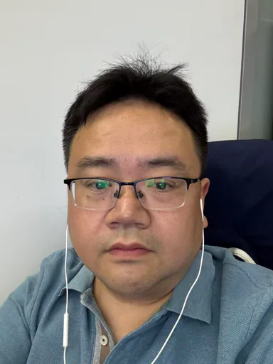 wan G. — Senior AI Platform Technical Director from China