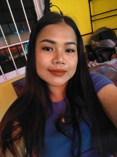 Anniza J. — Senior Customer Service Specialist from Philippines