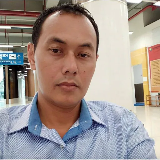 Adi S. — Senior Sales and Marketing Integration Specialist from Indonesia