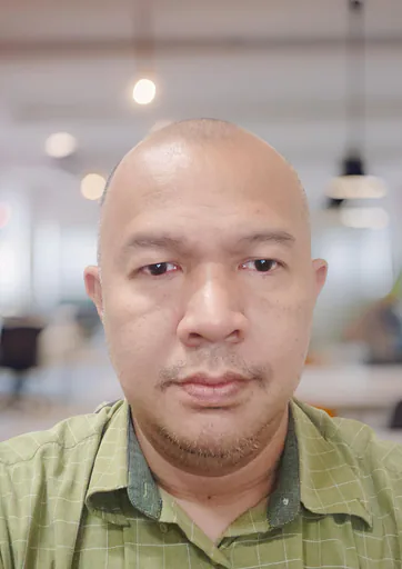 Bonar S. — Senior IT Support and Systems Operations Specialist from Indonesia
