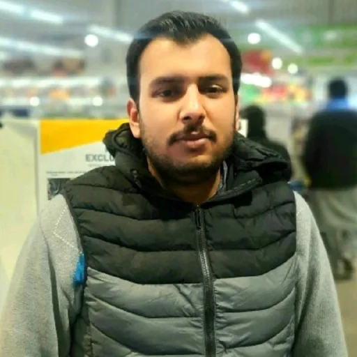 Subhan A. — Mid-Level Retail Operations Supervisor from Pakistan