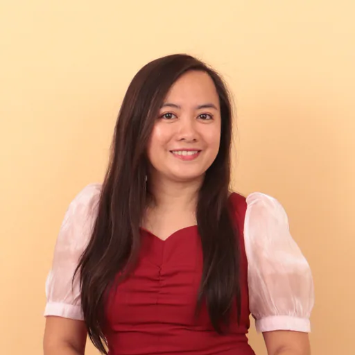 Michelle F. — Senior Client Experience Specialist from Philippines