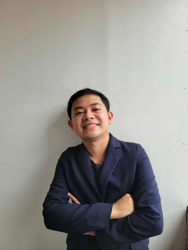 Mathew R. — Mid-Level Bookkeeper from Philippines