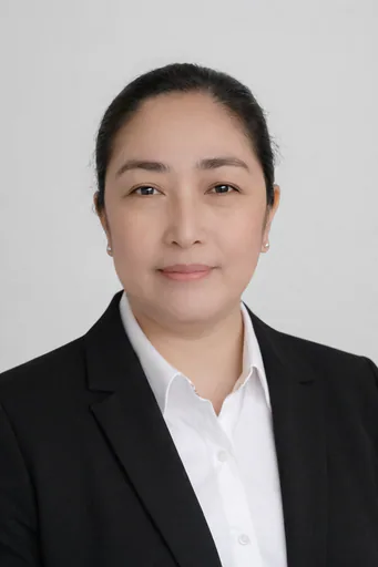 Ana M. — Senior Administrative Manager from Philippines