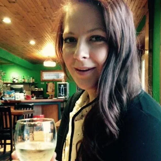 Photo of Jennifer A.
