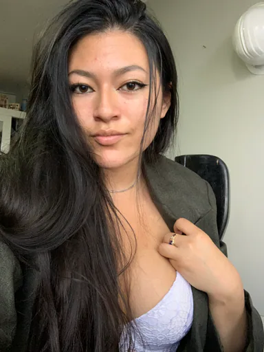Dayanara T. profile photo