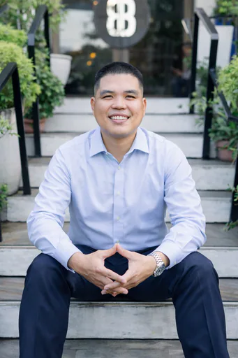 Anthony L. — Senior E-Commerce Operations Manager from Philippines