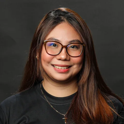 Katrina F. — Mid-Level Content and Communications Specialist from Philippines
