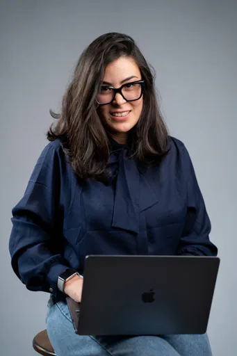Zaineb B. — Mid-Level AI Consultant from Tunisia
