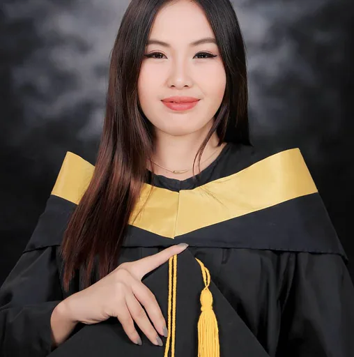 Angelyn S. profile photo