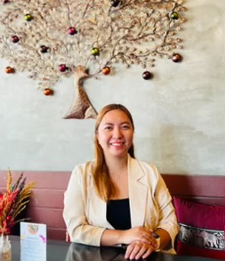Jemalyn T. — Senior Sales and Marketing Director from Philippines