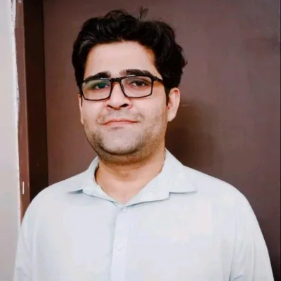 Hussnain J. — Senior Full Stack Web Developer from Pakistan
