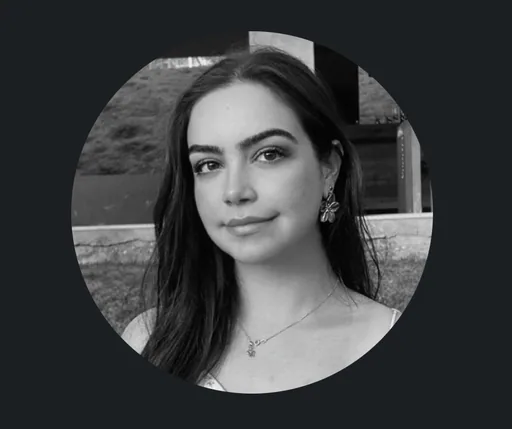 Priscilla M. — Mid-Level Marketing and Sales Representative from United States