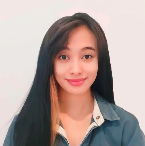 Franchesca M. — Mid-Level E-Commerce Operations Manager from Philippines