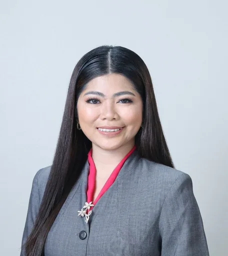 Angela L. profile photo