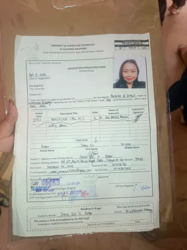 Joana E. — Senior Quality Evaluator from Philippines