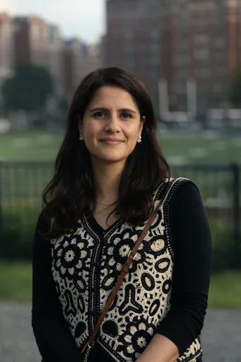 Farishta H. — Senior Program Manager from United States