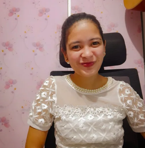 Rizle J. — Mid-Level Executive Assistant from Philippines
