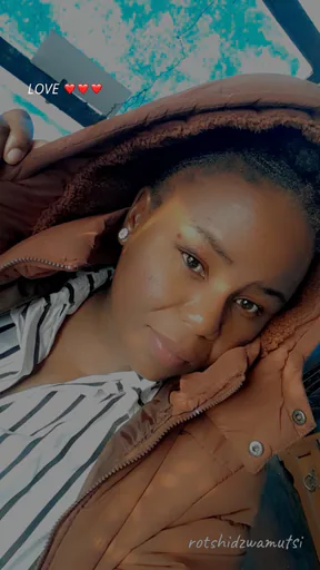 Rotshidzwa B. profile photo