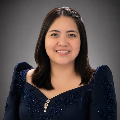 MILDRED O. — Senior Executive Assistant from Philippines