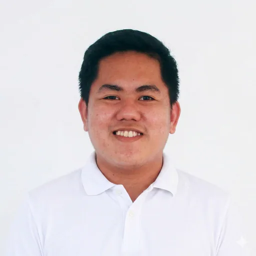 Louie J. — Mid-Level Paralegal from Australia