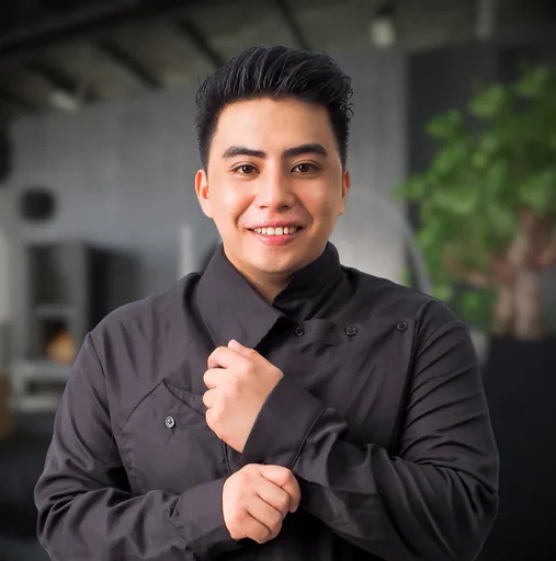 John M. — Mid-Level SEO Link Building Specialist from Philippines
