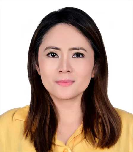 Maribel S. — Senior Executive Assistant and Office Manager from United Arab Emirates