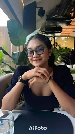 SALLY J. — Senior Branch Manager from Indonesia