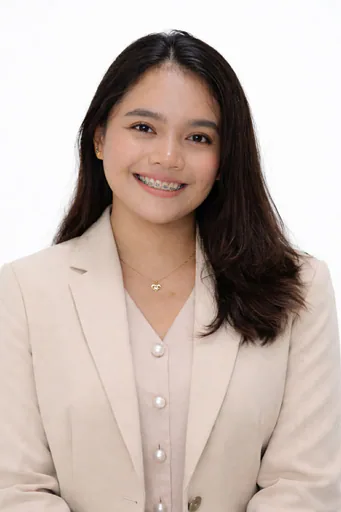 Ayza M. — Senior Customer Support and Human Resource Specialist from Philippines
