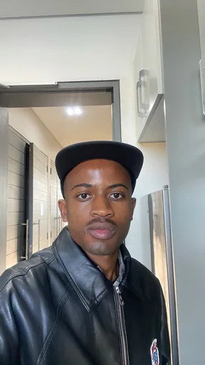 Junior I. profile photo